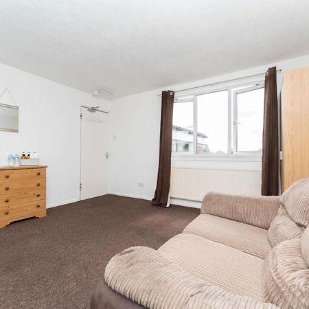 Move Inn Estates - Multiple Rooms Londra Exterior foto