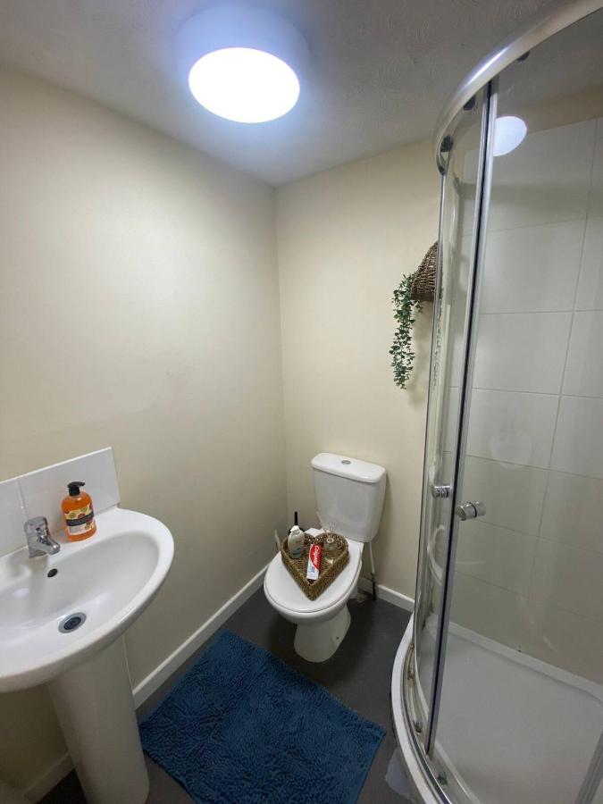 Move Inn Estates - Multiple Rooms Londra Exterior foto